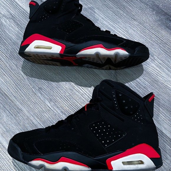 Size 8.5 - Air Jordan 6 Retro Black Infrared